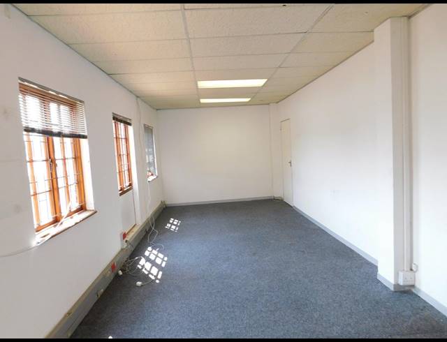 175M² BUILDING FOR SALE IN KENSINGTON B